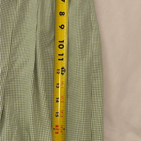 Toddler Romper Sz 18M. Green Gingham. Fall. Embroidery and smocking details. - Picture 10 of 10